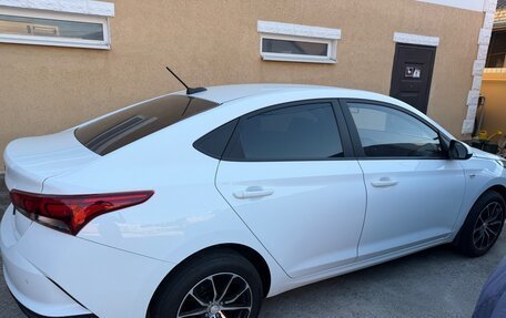 Hyundai Solaris II рестайлинг, 2020 год, 1 350 000 рублей, 5 фотография
