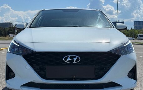 Hyundai Solaris II рестайлинг, 2020 год, 1 250 000 рублей, 10 фотография