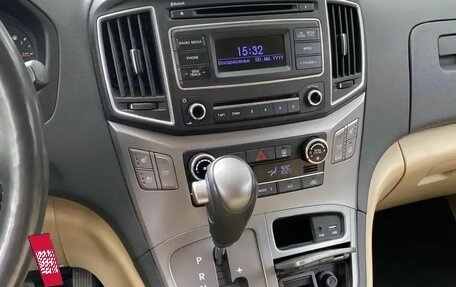 Hyundai H-1 II рестайлинг, 2020 год, 2 900 000 рублей, 9 фотография