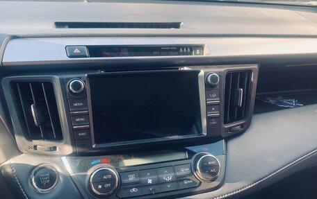 Toyota RAV4, 2019 год, 2 455 000 рублей, 23 фотография