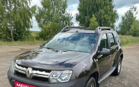 Renault Duster I рестайлинг, 2019 год, 1 800 000 рублей, 2 фотография