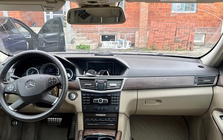 Mercedes-Benz E-Класс, 2012 год, 1 550 000 рублей, 18 фотография
