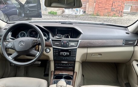 Mercedes-Benz E-Класс, 2012 год, 1 550 000 рублей, 17 фотография