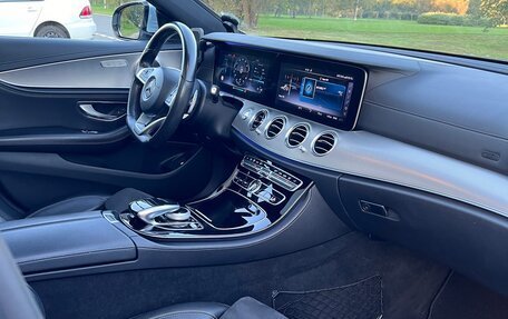 Mercedes-Benz E-Класс, 2016 год, 2 700 000 рублей, 5 фотография