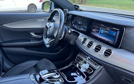Mercedes-Benz E-Класс, 2016 год, 2 700 000 рублей, 6 фотография