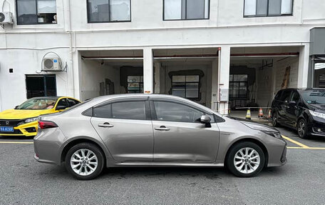 Toyota Corolla, 2022 год, 1 600 000 рублей, 5 фотография