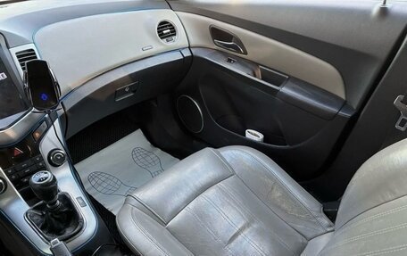 Chevrolet Cruze II, 2012 год, 670 000 рублей, 3 фотография
