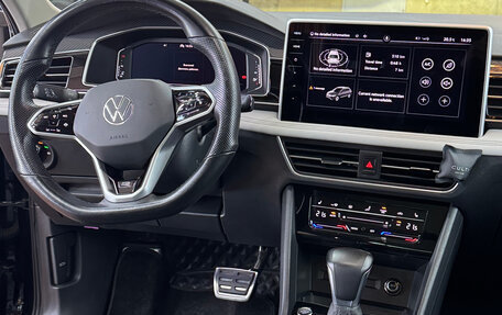 Volkswagen Tiguan II, 2021 год, 3 400 000 рублей, 21 фотография