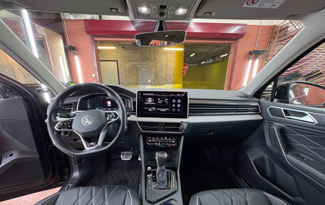 Volkswagen Tiguan II, 2021 год, 3 400 000 рублей, 22 фотография