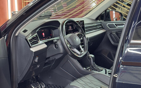 Volkswagen Tiguan II, 2021 год, 3 400 000 рублей, 24 фотография
