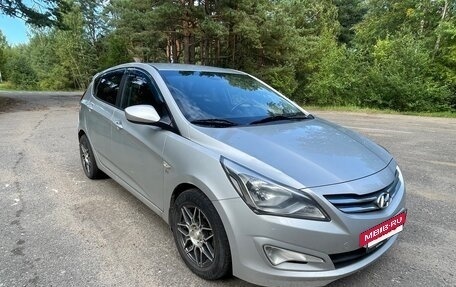 Hyundai Solaris II рестайлинг, 2016 год, 950 000 рублей, 2 фотография