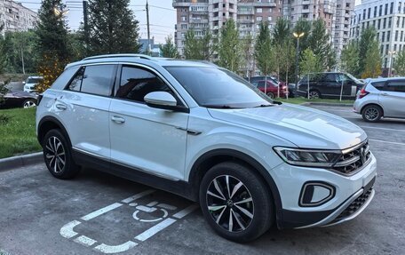 Volkswagen T-Roc I, 2022 год, 1 525 000 рублей, 4 фотография
