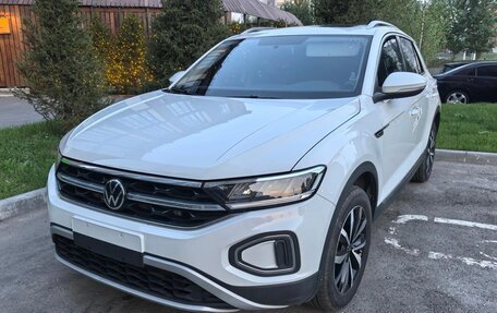 Volkswagen T-Roc I, 2022 год, 1 525 000 рублей, 3 фотография