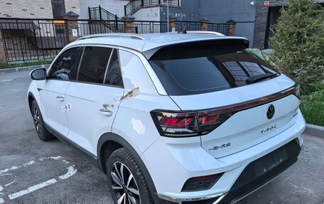Volkswagen T-Roc I, 2022 год, 1 525 000 рублей, 8 фотография