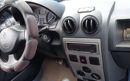 Renault Logan I, 2006 год, 200 000 рублей, 6 фотография