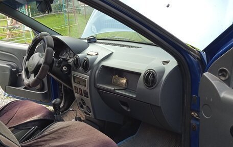 Renault Logan I, 2006 год, 200 000 рублей, 7 фотография
