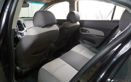 Chevrolet Cruze II, 2010 год, 749 000 рублей, 11 фотография