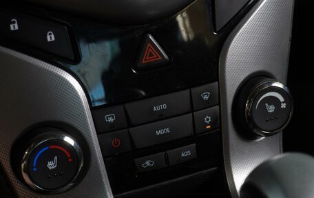Chevrolet Cruze II, 2010 год, 749 000 рублей, 18 фотография