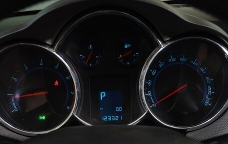 Chevrolet Cruze II, 2010 год, 749 000 рублей, 21 фотография