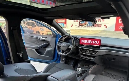 Ford Focus IV, 2022 год, 1 550 000 рублей, 10 фотография