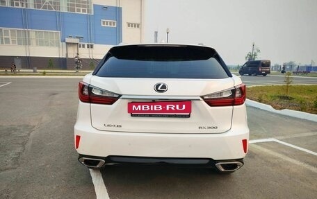 Lexus RX IV рестайлинг, 2018 год, 4 200 000 рублей, 7 фотография