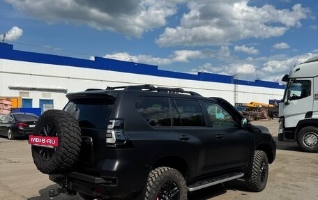 Toyota Land Cruiser Prado 150 рестайлинг 2, 2021 год, 7 250 000 рублей, 4 фотография
