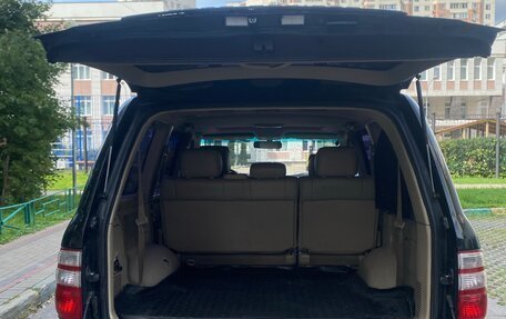 Toyota Land Cruiser 100 рестайлинг 2, 2004 год, 1 650 000 рублей, 5 фотография