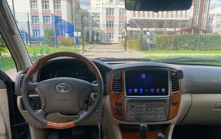 Toyota Land Cruiser 100 рестайлинг 2, 2004 год, 1 650 000 рублей, 12 фотография
