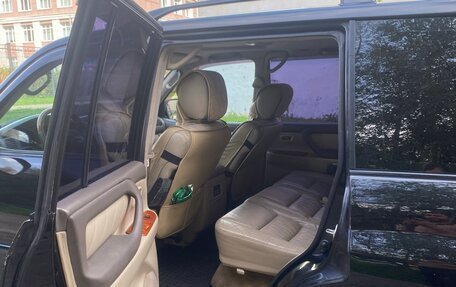 Toyota Land Cruiser 100 рестайлинг 2, 2004 год, 1 650 000 рублей, 17 фотография