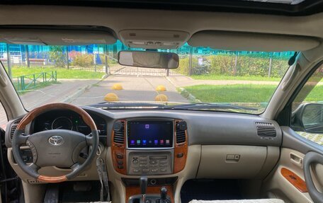 Toyota Land Cruiser 100 рестайлинг 2, 2004 год, 1 650 000 рублей, 13 фотография