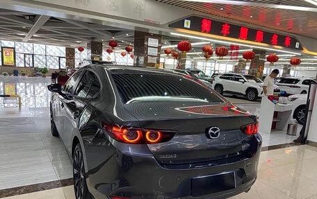 Mazda 3, 2021 год, 1 500 000 рублей, 3 фотография