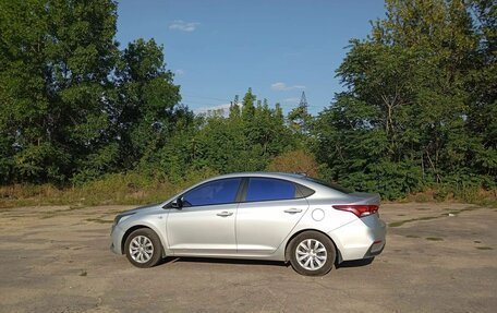 Hyundai Solaris II рестайлинг, 2017 год, 1 180 000 рублей, 4 фотография