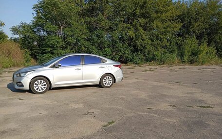 Hyundai Solaris II рестайлинг, 2017 год, 1 180 000 рублей, 8 фотография