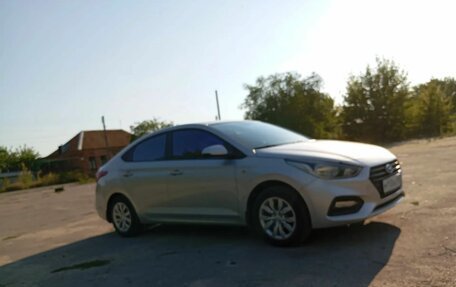 Hyundai Solaris II рестайлинг, 2017 год, 1 180 000 рублей, 15 фотография