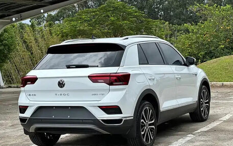 Volkswagen T-Roc I, 2022 год, 1 700 000 рублей, 7 фотография