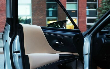 Lexus ES VII, 2020 год, 4 400 000 рублей, 36 фотография