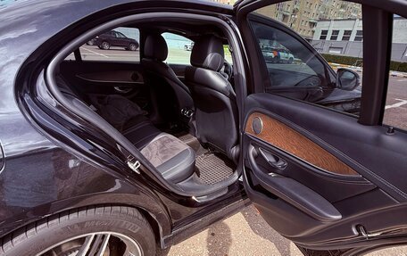 Mercedes-Benz E-Класс, 2016 год, 2 100 000 рублей, 9 фотография