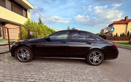 Mercedes-Benz E-Класс, 2016 год, 2 100 000 рублей, 4 фотография