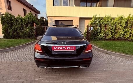 Mercedes-Benz E-Класс, 2016 год, 2 100 000 рублей, 3 фотография
