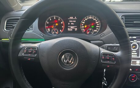 Volkswagen Jetta VI, 2012 год, 890 000 рублей, 7 фотография