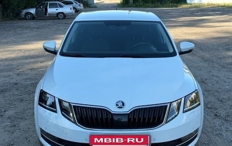 Skoda Octavia, 2017 год, 1 750 000 рублей, 2 фотография