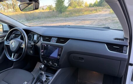 Skoda Octavia, 2017 год, 1 750 000 рублей, 23 фотография