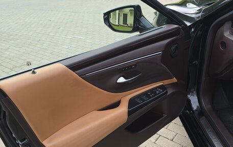 Lexus ES VII, 2018 год, 4 500 000 рублей, 14 фотография