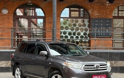 Toyota Highlander III, 2011 год, 2 000 000 рублей, 1 фотография