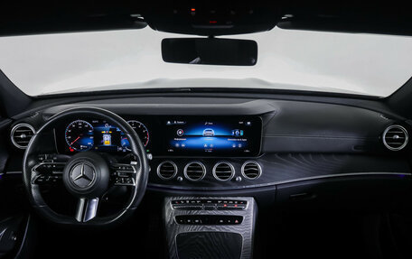 Mercedes-Benz E-Класс, 2021 год, 4 320 000 рублей, 14 фотография