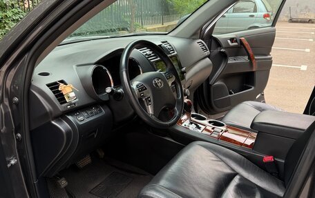 Toyota Highlander III, 2011 год, 2 000 000 рублей, 20 фотография