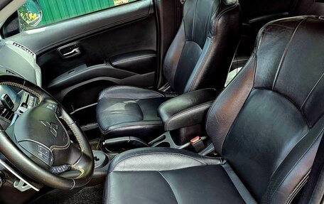 Mitsubishi Outlander III рестайлинг 3, 2010 год, 1 400 000 рублей, 5 фотография
