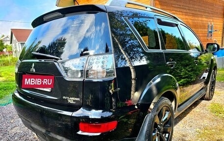 Mitsubishi Outlander III рестайлинг 3, 2010 год, 1 400 000 рублей, 3 фотография
