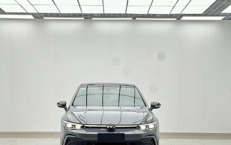 Volkswagen Golf VIII, 2022 год, 1 900 000 рублей, 1 фотография