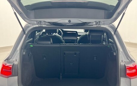 Volkswagen Golf VIII, 2022 год, 1 900 000 рублей, 17 фотография